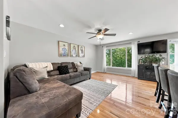 2094 South Fork DR, Morganton, NC 28655
