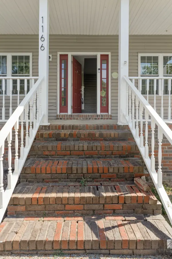 1166 S Wrights Ln, Gallatin, TN 37066