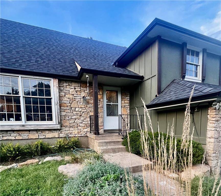12414 W 69TH ST, Shawnee, KS 66216