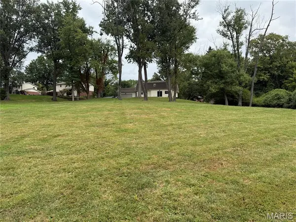 621 Claymont Estates DR, Chesterfield, MO 63017
