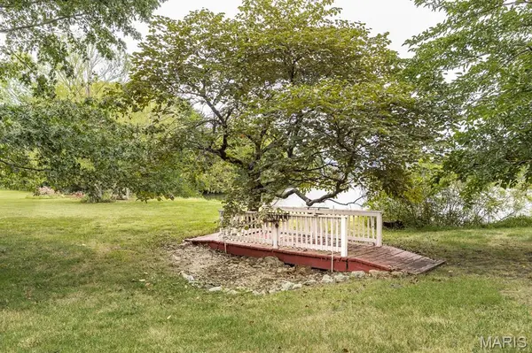 4121 Bruene AVE, Pontoon Beach, IL 62040