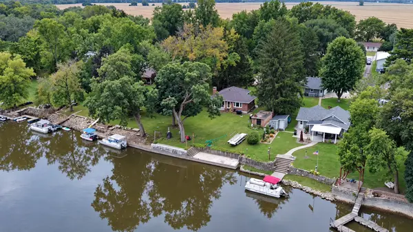 2833 River RD, Kankakee, IL 60901