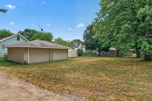 6516 Elm ST, North Branch, MN 55056