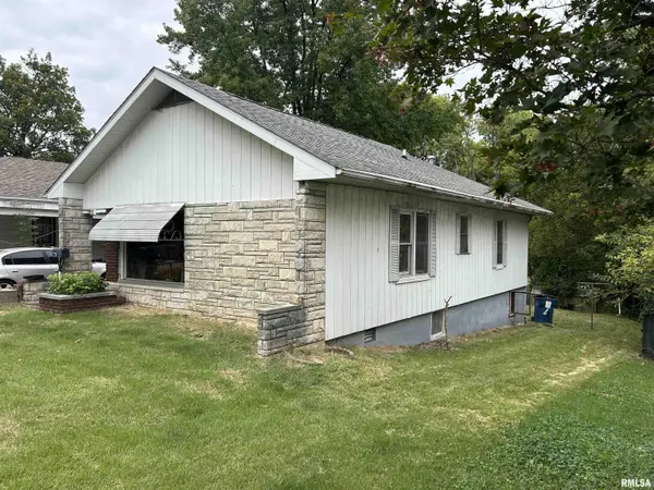 113 DOUGLAS ST, Anna, IL 62906