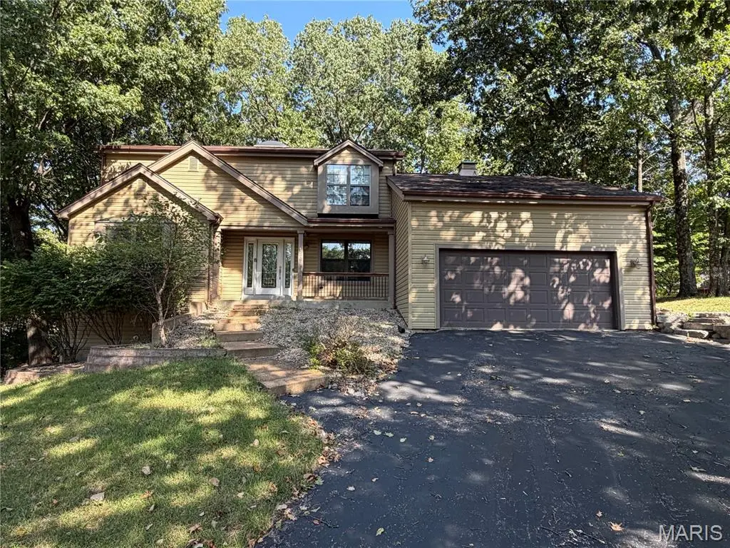 1599 Paradise Valley DR, High Ridge, MO 63049