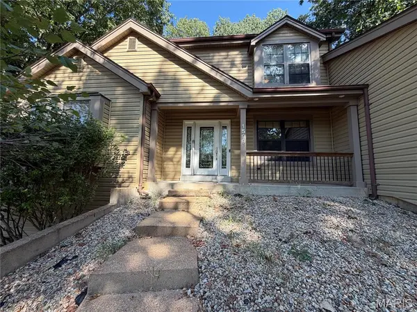 1599 Paradise Valley DR, High Ridge, MO 63049