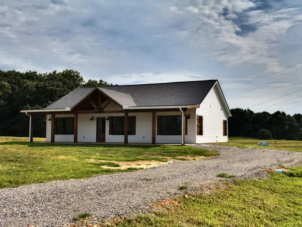 2044 Womble Ridge Rd, Ethridge, TN 38456