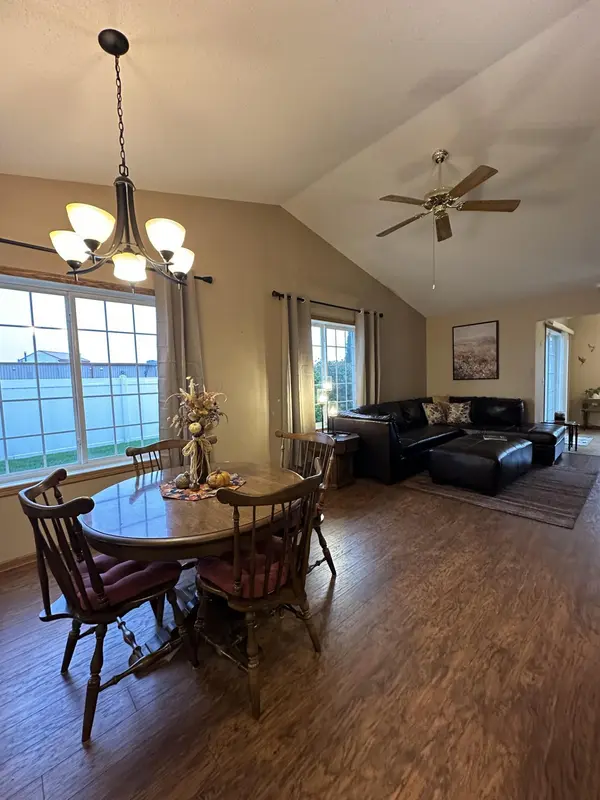 371 Phyllis ST, Big Lake, MN 55309