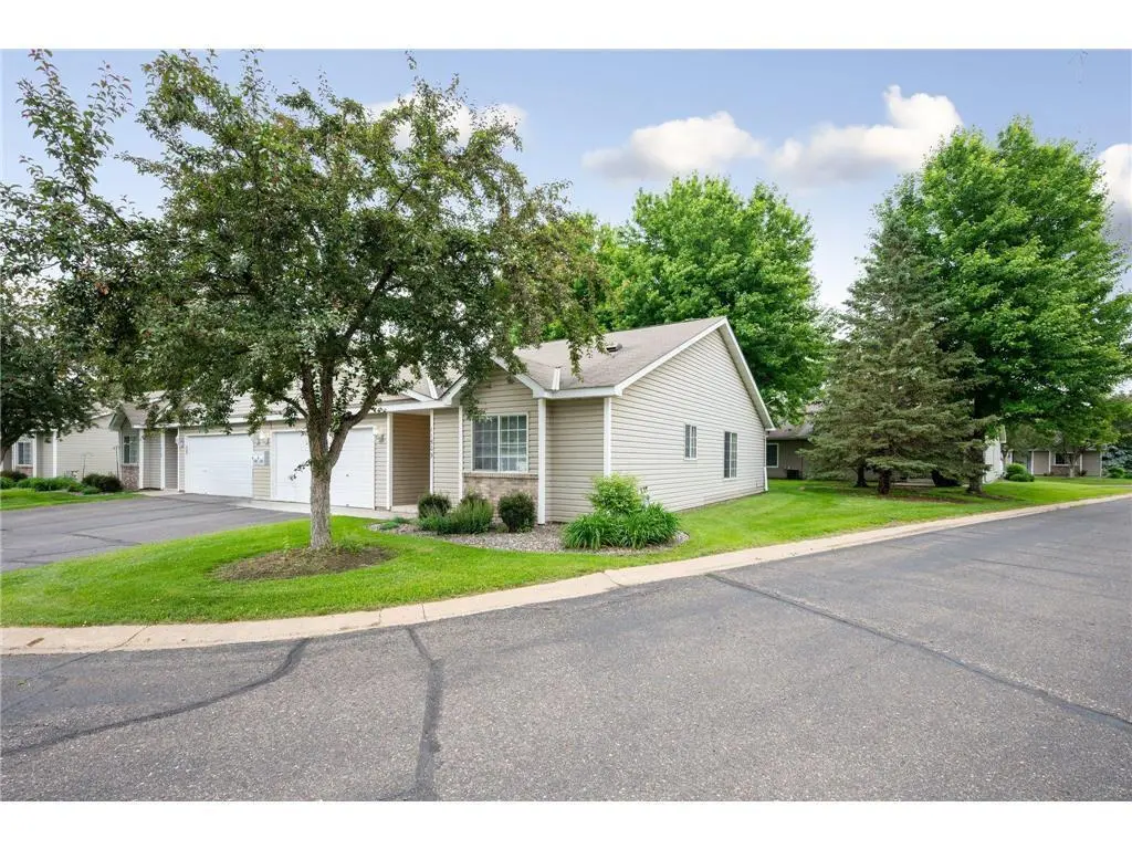 11509 Quay ST, Coon Rapids, MN 55433
