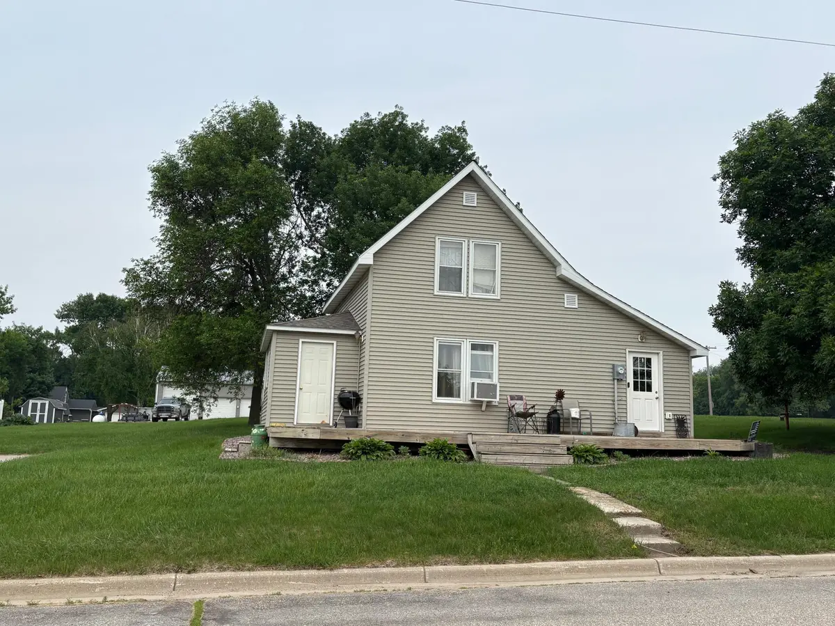 104 5 ST S, Danvers, MN 56231
