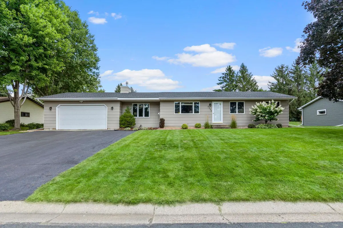 8330 Cleadis AVE, Inver Grove Heights, MN 55076
