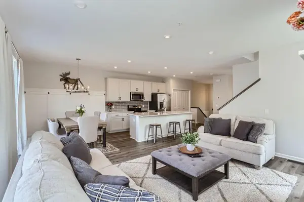 2188 Heritage LN N, North Saint Paul, MN 55109
