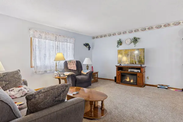 3640 Flowerfield RD, Circle Pines, MN 55014