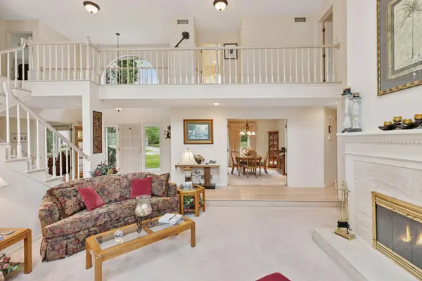 3140 Burr Oak CIR, Chaska, MN 55318