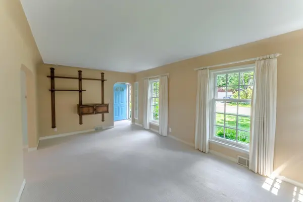 145 Hickory ST, Mahtomedi, MN 55115