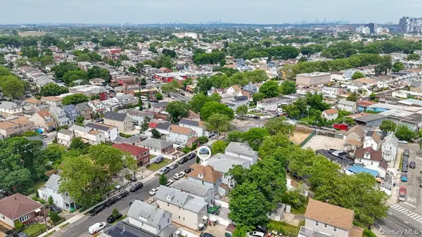 11417 159th ST, Rochdale, NY 11434