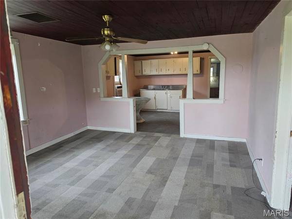 16145 State Highway 47, Richwoods, MO 63071