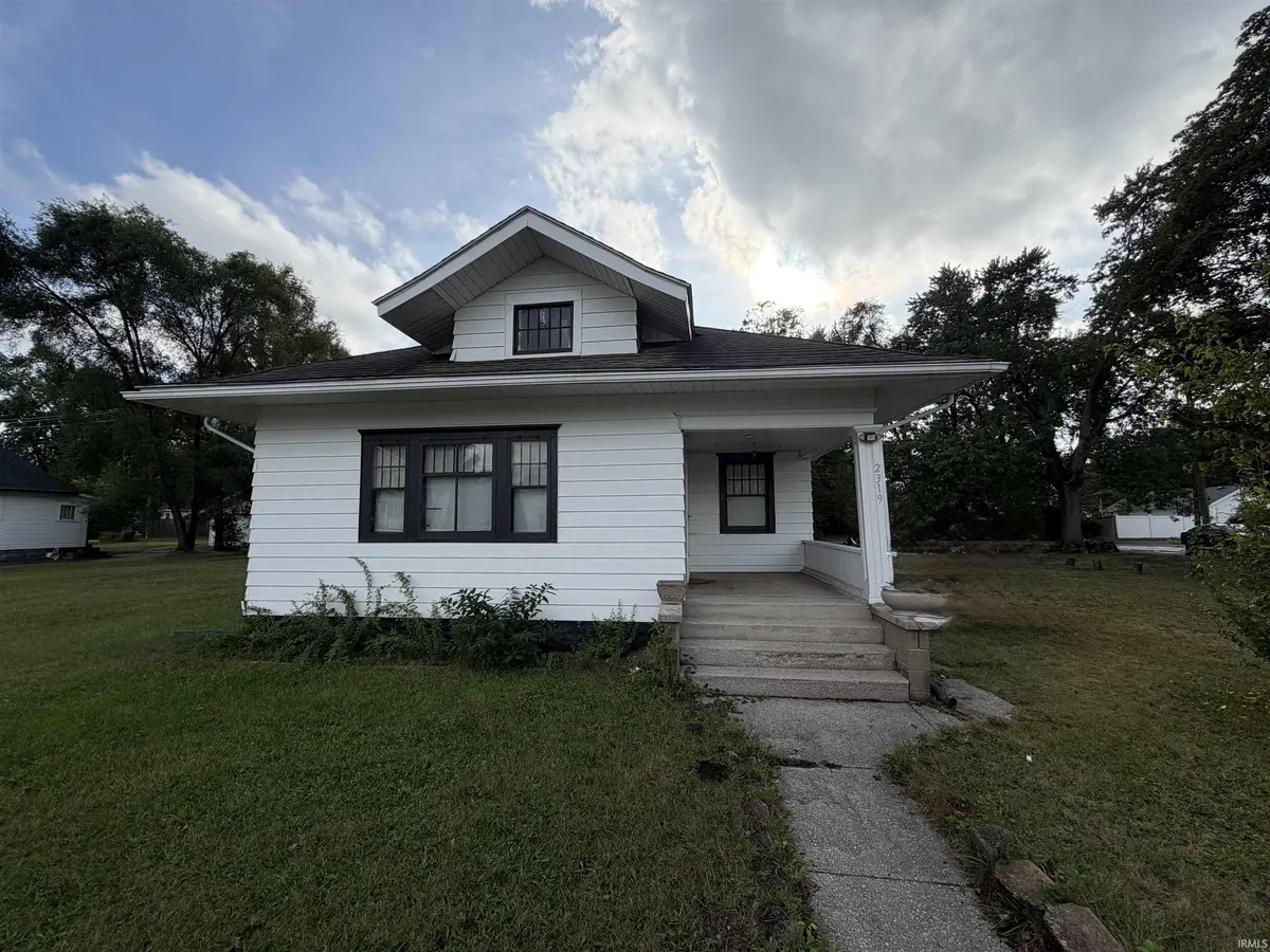 2319 S Main ST, Elkhart, IN 46517-4724