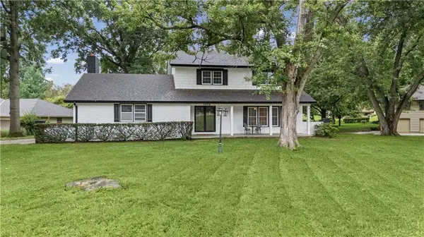 4806 Stonecrest TER, St Joseph, MO 64506