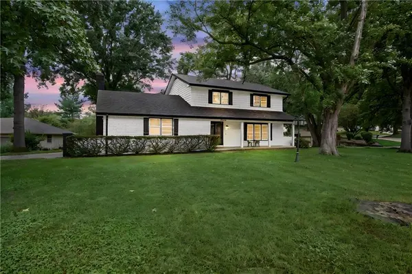 4806 Stonecrest TER, St Joseph, MO 64506