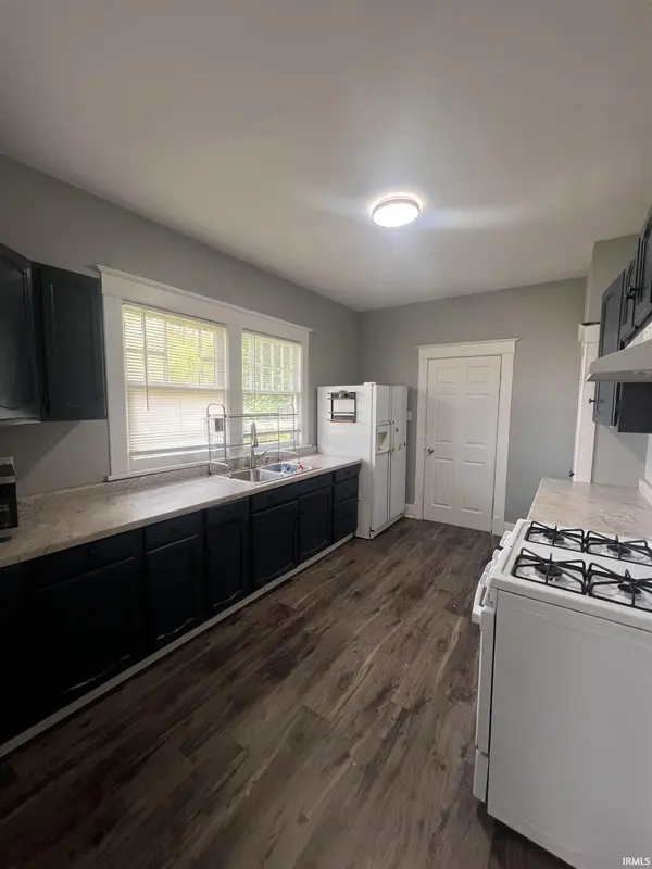 2319 S Main ST, Elkhart, IN 46517-4724