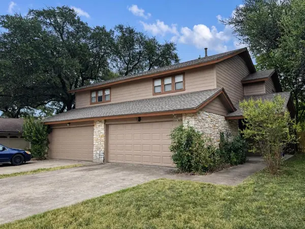 8329 Fathom CIR #B, Austin, TX 78750