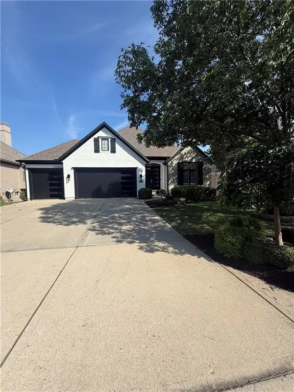 10308 W 142nd ST, Overland Park, KS 66221