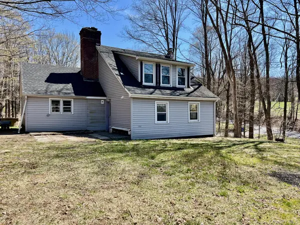 358 Verbank RD, Millbrook, NY 12545