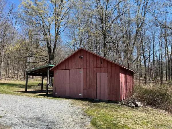 358 Verbank RD, Millbrook, NY 12545