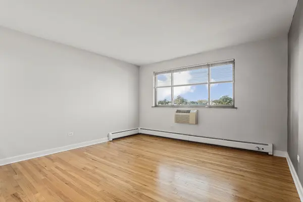 6758 N Sheridan AVE #541, Chicago, IL 60626