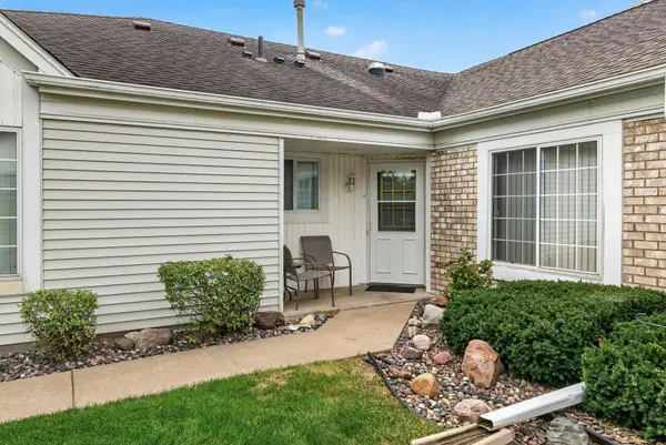 9254 Prairieview TRL N, Champlin, MN 55316