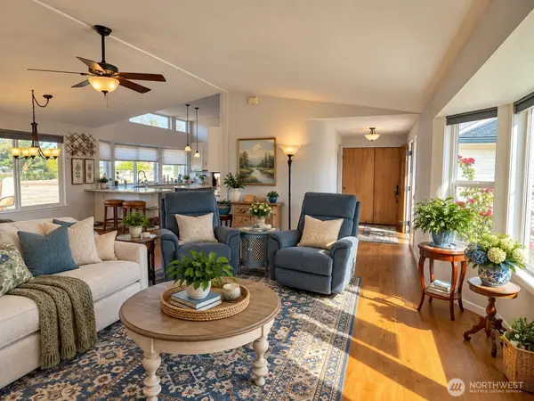 32 Majesty WAY, Port Angeles, WA 98362