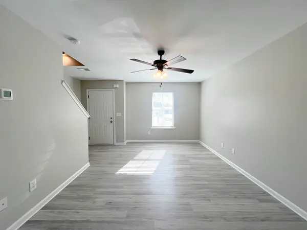 106 Smithson Ct, Clarksville, TN 37040