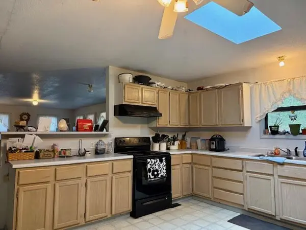 7807 County Road 564, Winona, MO 65588