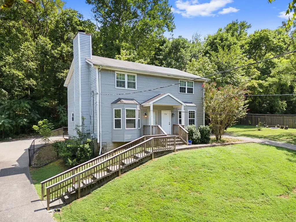 7774 Sawyer Brown Rd, Nashville, TN 37221