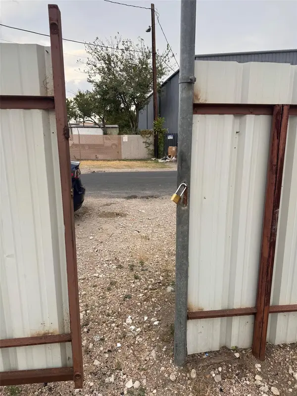 11108 Georgian DR, Austin, TX 78753