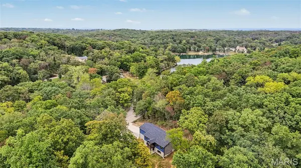 100 S Lake, Hillsboro, MO 63050