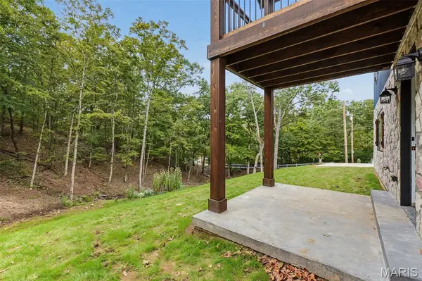 100 S Lake, Hillsboro, MO 63050