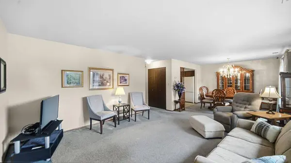 1738 Chelsea ST, Schererville, IN 46375