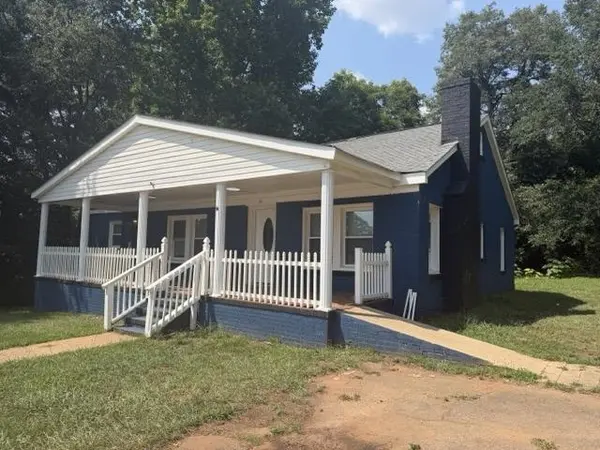 24 Oakland AVE, Inman, SC 29349