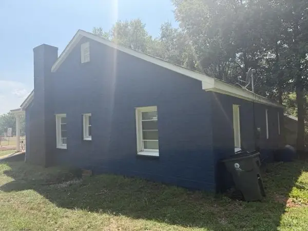 24 Oakland AVE, Inman, SC 29349