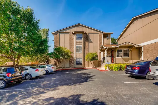 2121 W William Cannon DR #103, Austin, TX 78745