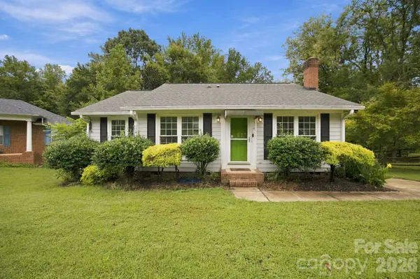 8536 Woodford Bridge DR, Charlotte, NC 28216