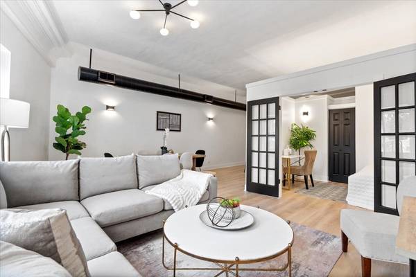 3323 N Paulina ST #3E, Chicago, IL 60657