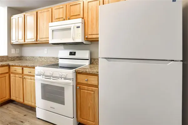 5700 BENTGRASS DR #16-211, Sarasota, FL 34235