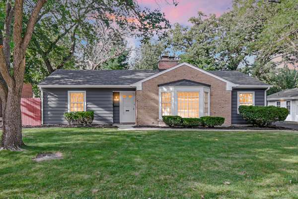 350 Oakwood ST, Park Forest, IL 60466
