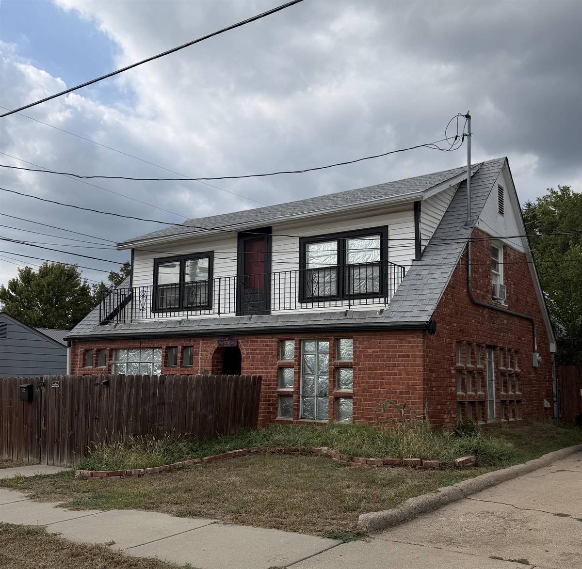108 W Summit, Augusta, KS 67010