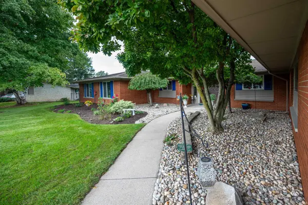 8819 Fortuna WAY, Fort Wayne, IN 46815