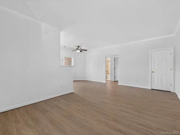 116 High Point CIR #116, Newburgh, NY 12550