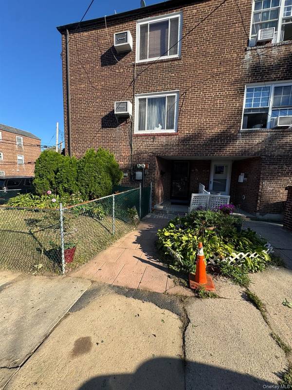 8544 53rd AVE, Elmhurst, NY 11373